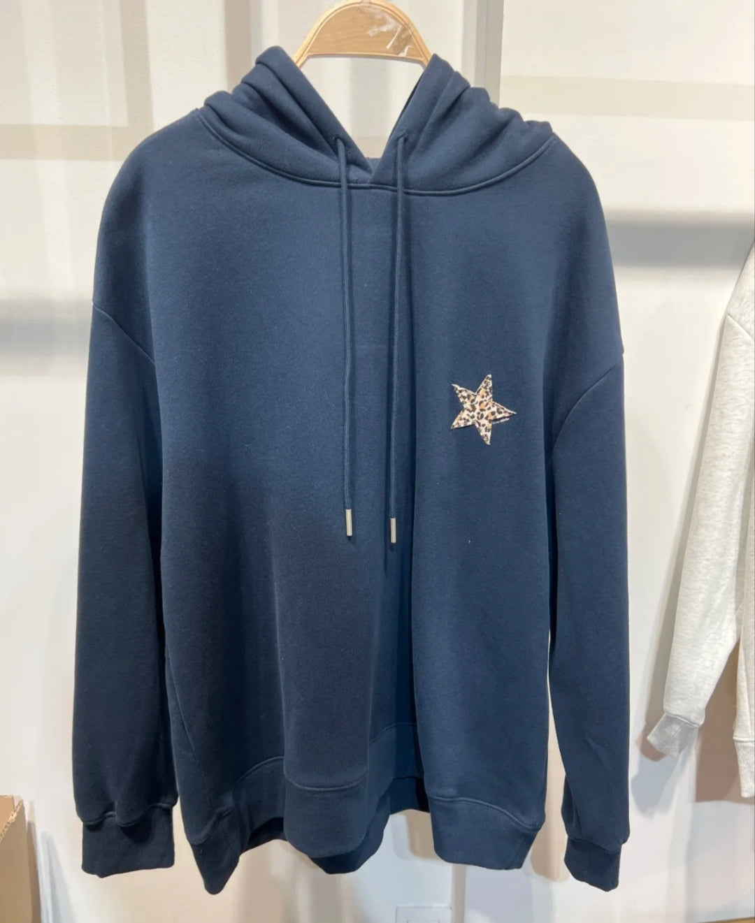 Sweat capuche etoile