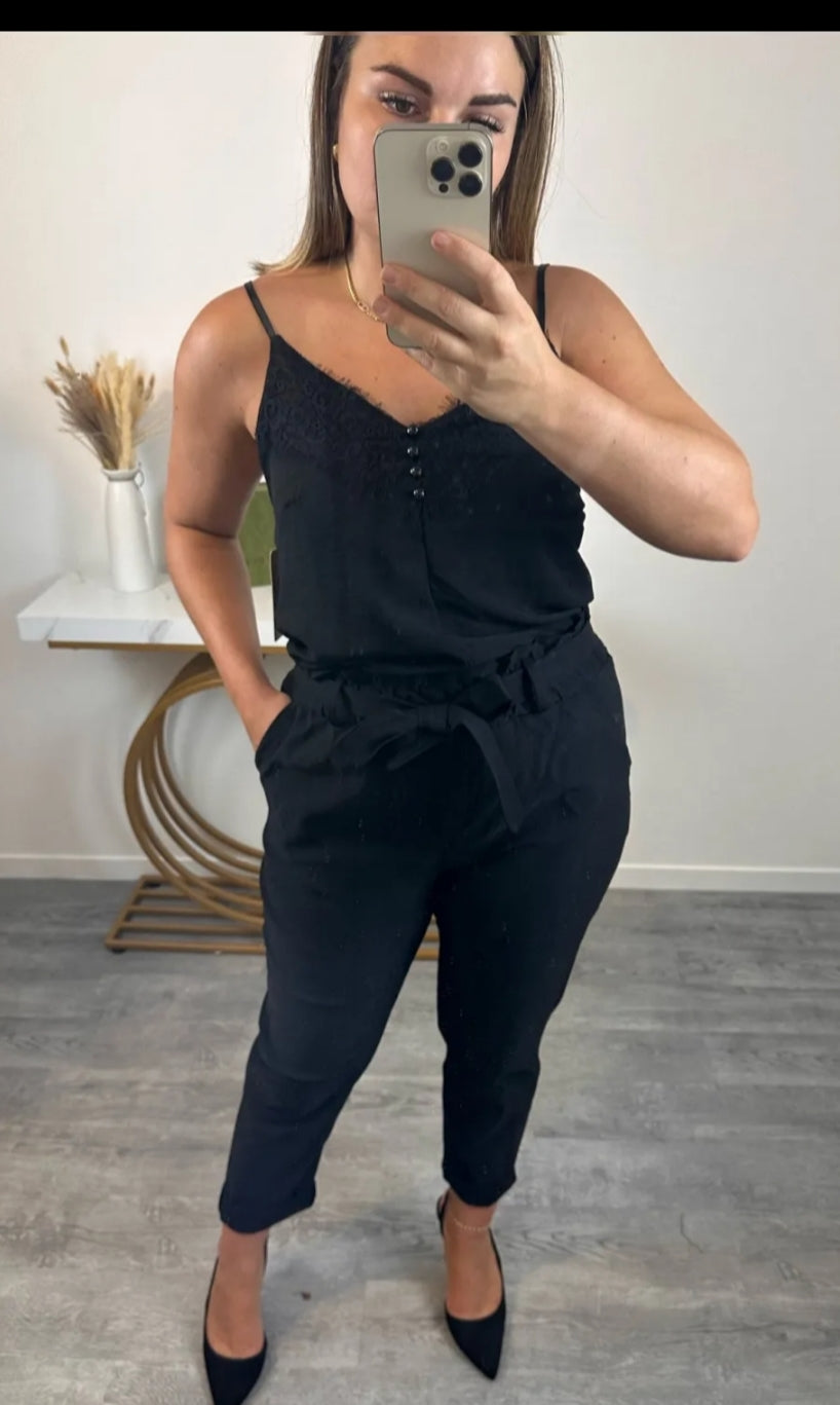 Pantalon noir taille 42-48