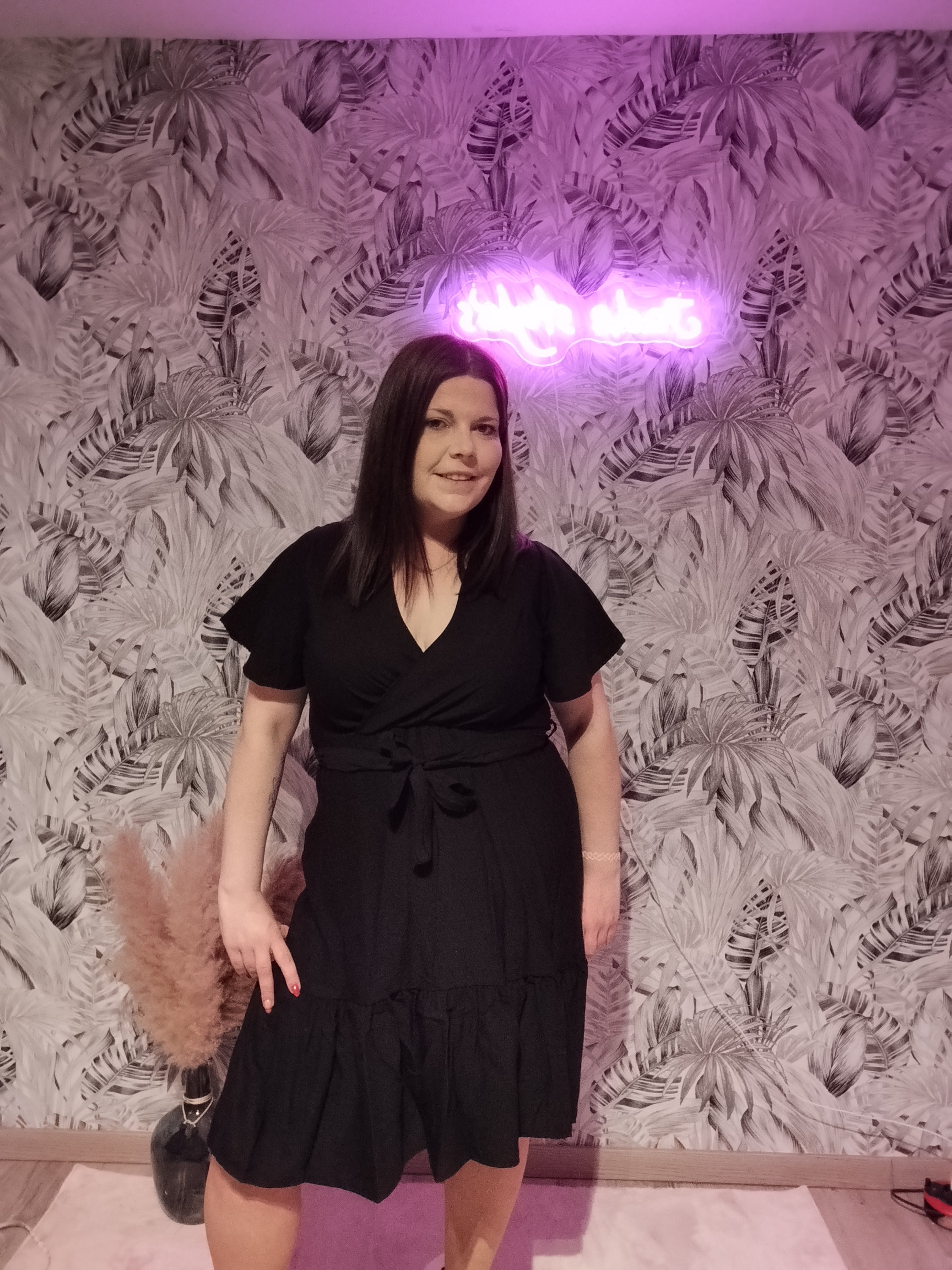 Robe noir " fluide - élégante et confortable au quotidien "